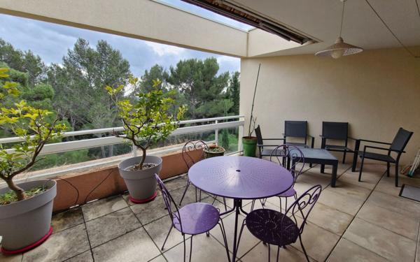 Appartement à vendre    3 pièces • 83,64 m2 Villeneuve-lès-Avignon