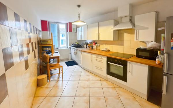 Immeuble à vendre    7 pièces • 183 m2 Livron-sur-Drôme