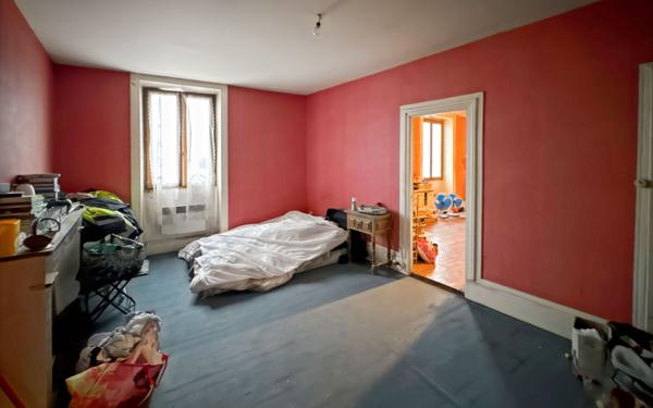 Immeuble à vendre    7 pièces • 183 m2 Livron-sur-Drôme