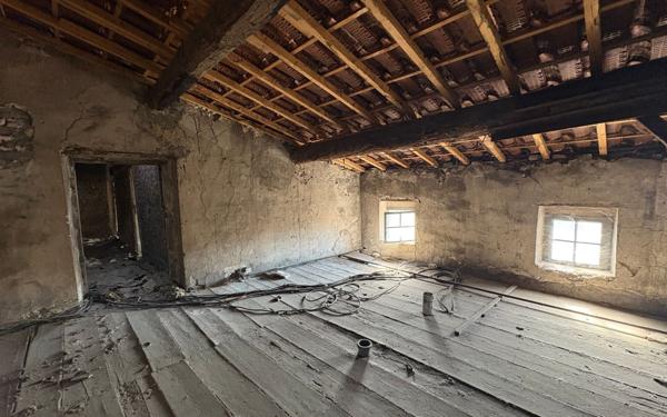 Immeuble à vendre    7 pièces • 183 m2 Livron-sur-Drôme