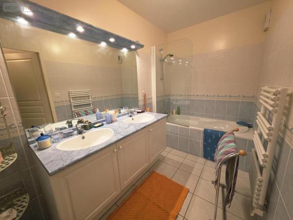 Appartement à vendre à Vannes dans le Morbihan (56000), ref : 56096-93