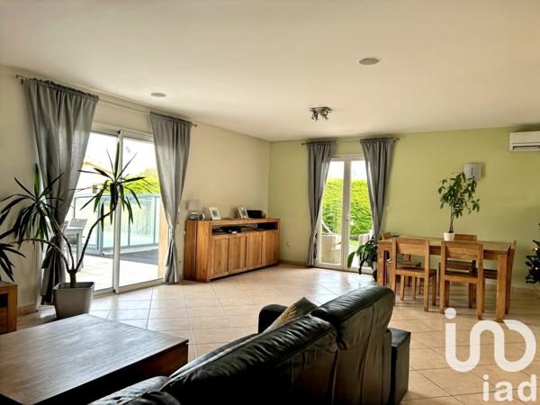 Pavillon 6 pièces de 164 m² à Izon (33450)