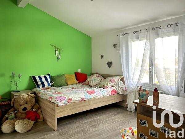 Pavillon 6 pièces de 164 m² à Izon (33450)