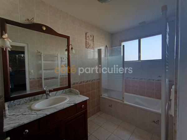 Vente
                Maison111 m² - 5 Pièces -
                    CHANTONNAY (85110)
