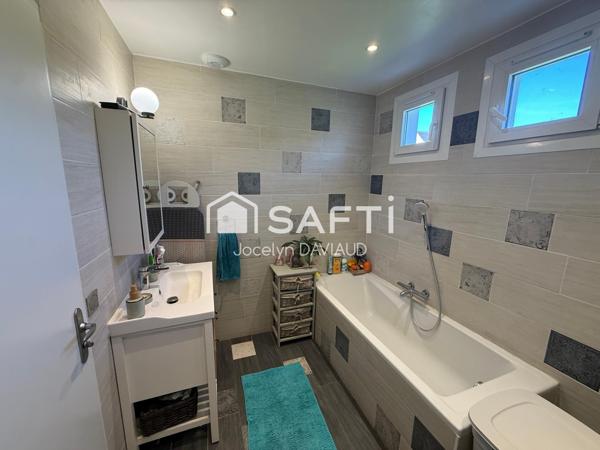 Venez découvrir ce domaine à Saumur, au calme sur 13000 m2 de terrain