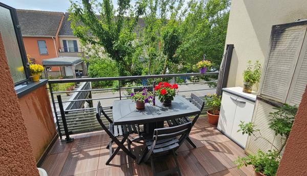 Trappes / Duplex récent de 96 m2 / 3 chambres + 2 parkings
