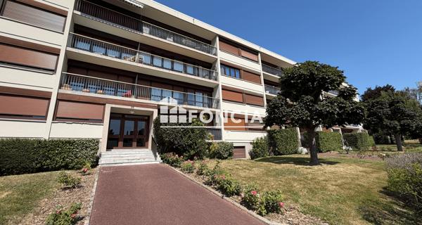 Location Studio 17.87 m² - Noisy-le-roi 78590