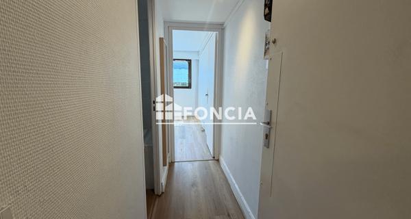 Location Studio 17.87 m² - Noisy-le-roi 78590