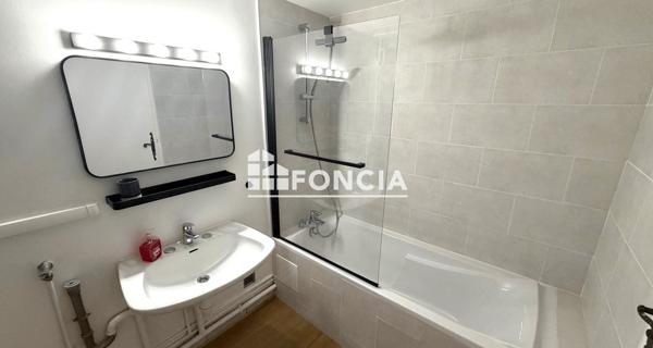 Location Studio 17.87 m² - Noisy-le-roi 78590