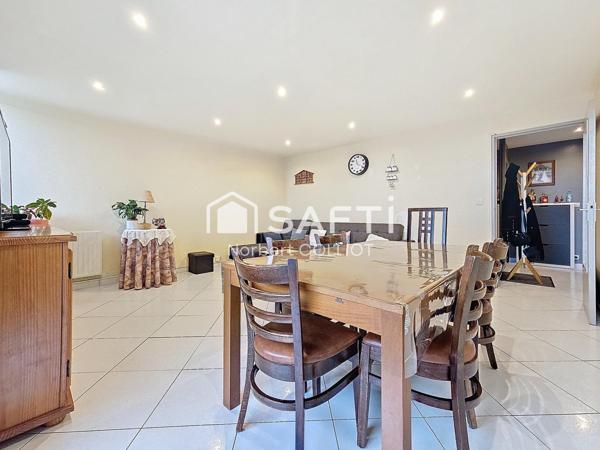 4P au dernier étage avec cave et parking en sous sol