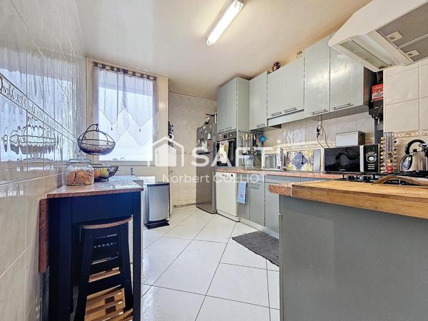 4P au dernier étage avec cave et parking en sous sol