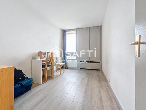 4P au dernier étage avec cave et parking en sous sol