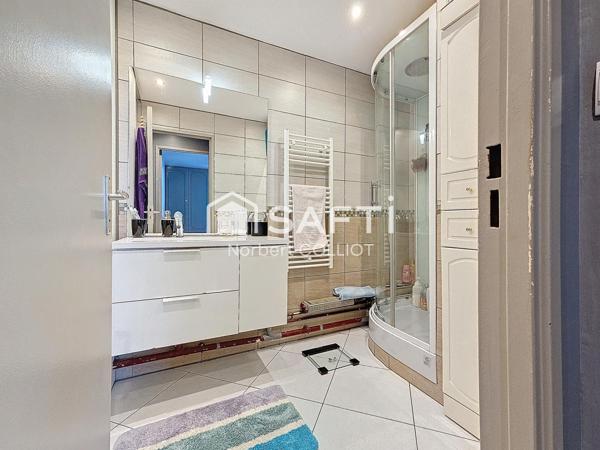 4P au dernier étage avec cave et parking en sous sol