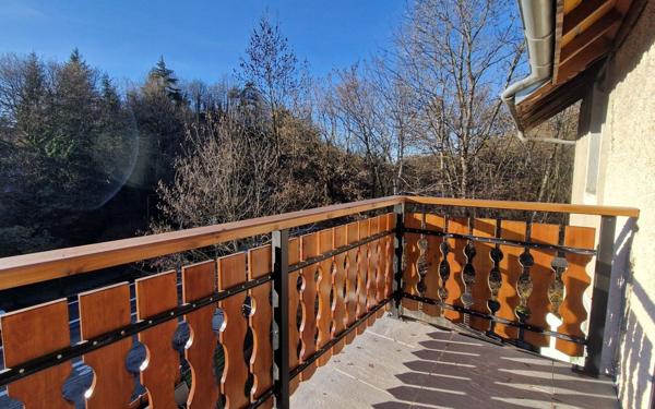 Appartement à louer    3 pièces • 59 m2 Cruseilles