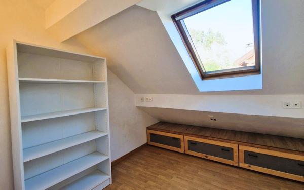 Appartement à louer    3 pièces • 59 m2 Cruseilles