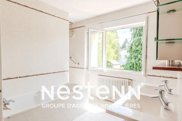 Maison Lacaune centre 4 ch garage, jardin et grenier aménageable à proximité des commodités