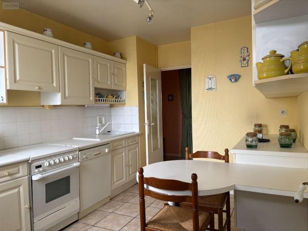 Appartement à vendre à Châteauroux dans l'Indre (36000), ref : JA/759