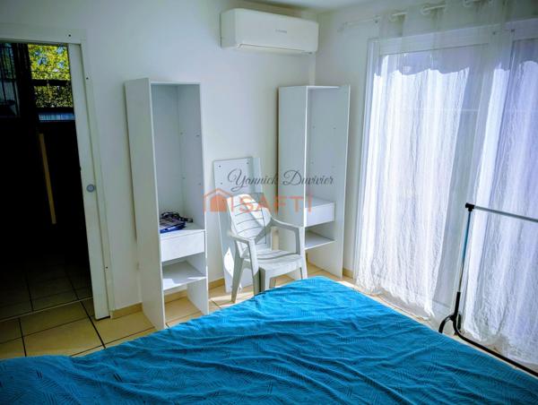 Maison de ville atypique avec balcon et terrasse