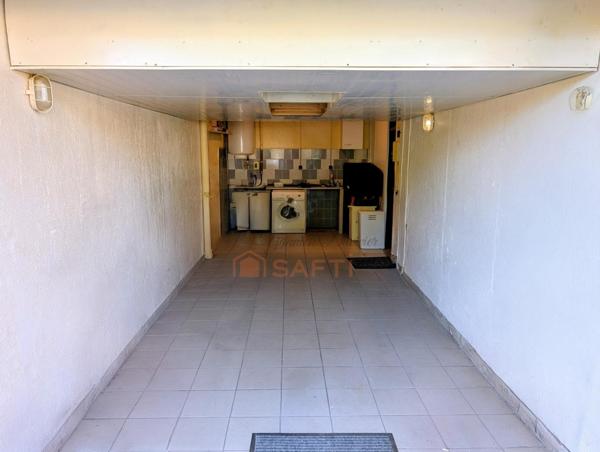 Maison de ville atypique avec balcon et terrasse