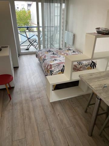 Studio meublé 20m² disponible le 1/09/2026 proche hôpital
