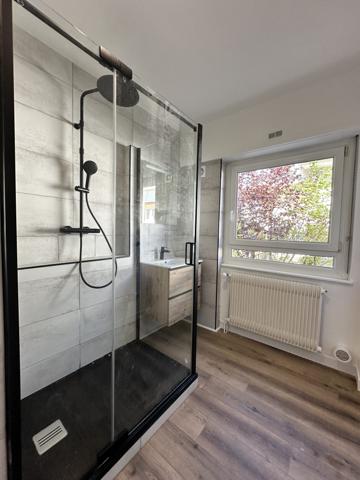 Comme une maison!  148m², appartement 4 chambres, jardin privatif, garage