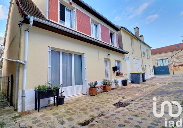 Maison 5 pièces de 96 m² à PERIGNY-SUR-YERRES (94520)