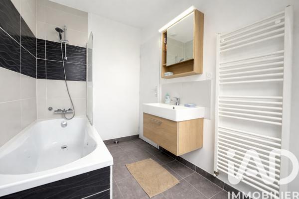 Maison à vendre 6 pièces 81,99 m² Blain