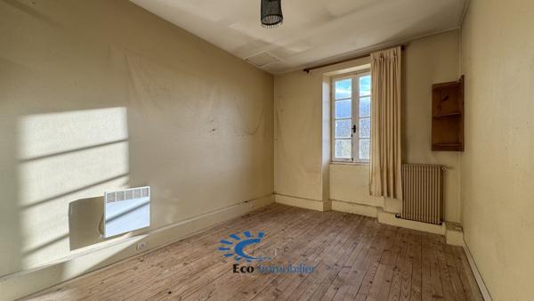 LA JARRIE MAISON CHARENTAISE 180 M² JARDIN PISCINE  La jarrie