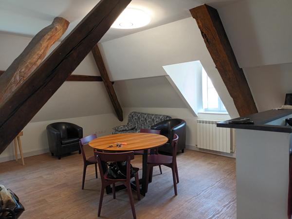 POITIERS CATHEDRALE - 2 pièce(s) - 42.77 m2 + cave et parking