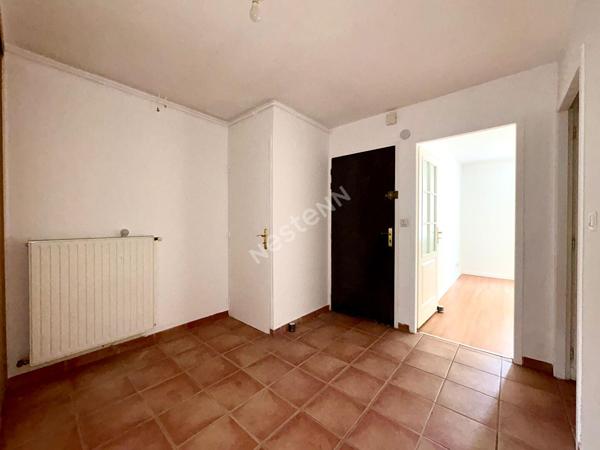 Appartement  3 pièces en plein coeur de Coligny avec cave et box en supplément