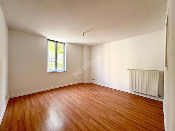Appartement  3 pièces en plein coeur de Coligny avec cave et box en supplément