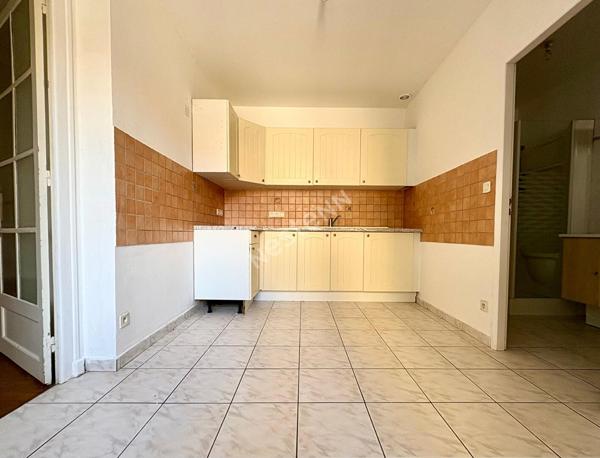 Appartement  3 pièces en plein coeur de Coligny avec cave et box en supplément