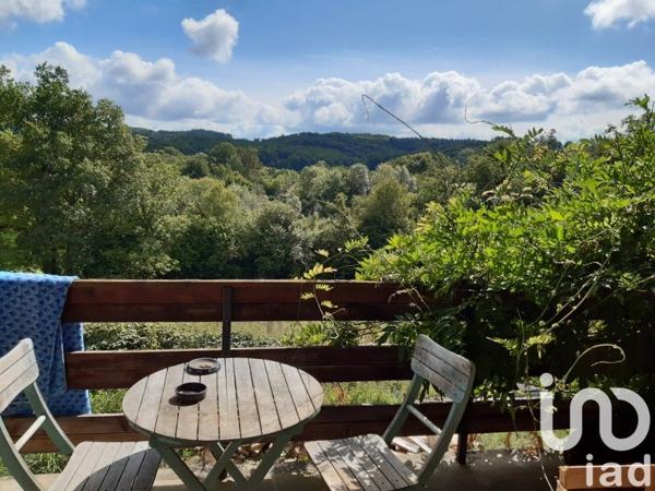 Maison 4 pièces de 106 m² à Saint-Amand (23200)