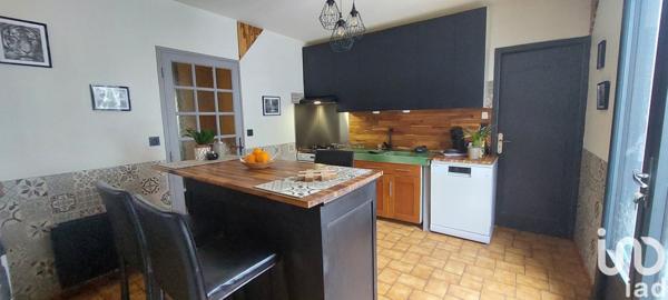 Maison 4 pièces de 106 m² à Saint-Amand (23200)
