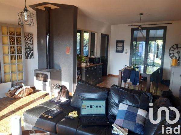 Maison 4 pièces de 106 m² à Saint-Amand (23200)