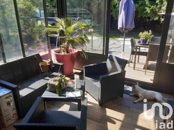 Maison 4 pièces de 106 m² à Saint-Amand (23200)