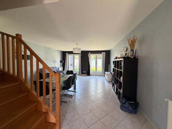 Maison à vendre à PENCHARD - 6 pièces, 4 chambres, jardin, garage