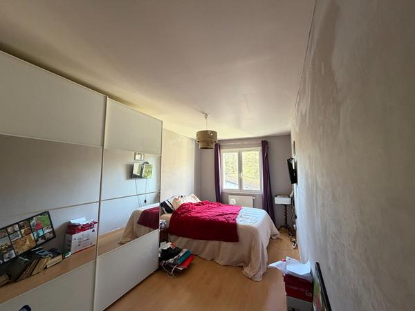 Maison à vendre à PENCHARD - 6 pièces, 4 chambres, jardin, garage