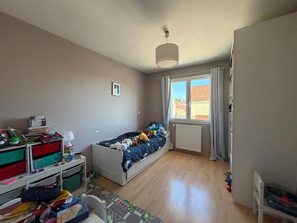 Maison à vendre à PENCHARD - 6 pièces, 4 chambres, jardin, garage