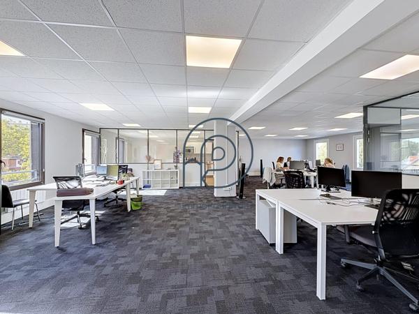 Lille – Grands Boulevards | Bureaux 182 m² dans immeuble rénové | Tram Buisson | À vendre