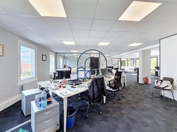 Lille – Grands Boulevards | Bureaux 182 m² dans immeuble rénové | Tram Buisson | À vendre