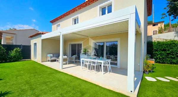 Maison récente 4 pièces avec piscine à La Gaude - Vue dégagée sur montagnes