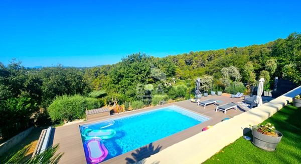 Maison récente 4 pièces avec piscine à La Gaude - Vue dégagée sur montagnes