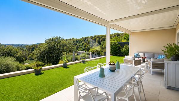 Maison récente 4 pièces avec piscine à La Gaude - Vue dégagée sur montagnes