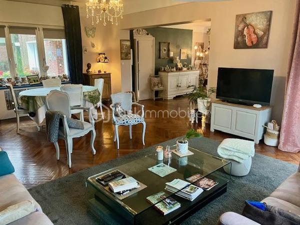 Local commercial de 299 m²