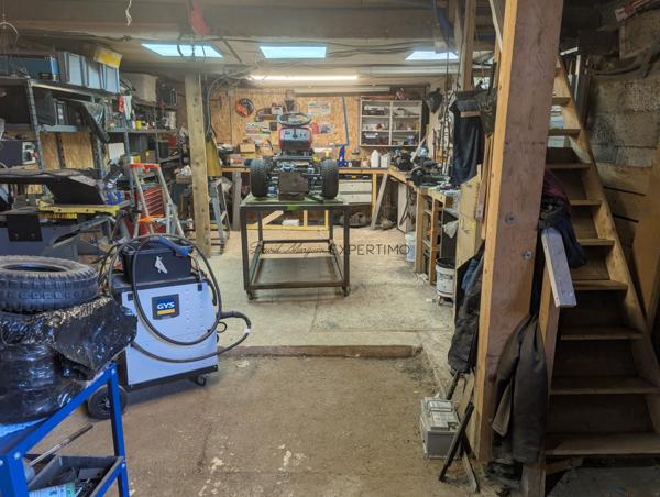 Ceyzériat (01250) Maison de village en pierre – Fort potentiel – Les Soudanières