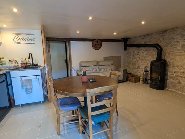 Ceyzériat (01250) Maison de village en pierre – Fort potentiel – Les Soudanières