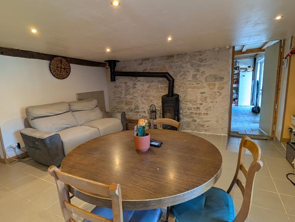 Ceyzériat (01250) Maison de village en pierre – Fort potentiel – Les Soudanières