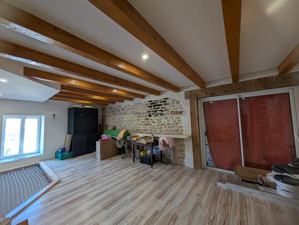 Ceyzériat (01250) Maison de village en pierre – Fort potentiel – Les Soudanières