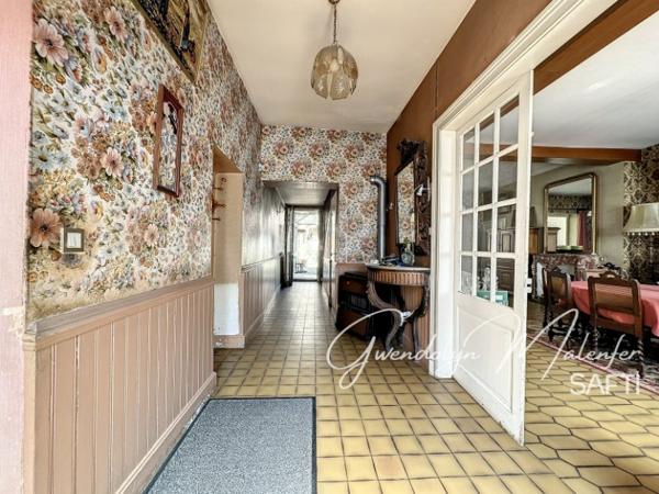 Découvrez cette magnifique maison chargée d'histoire !